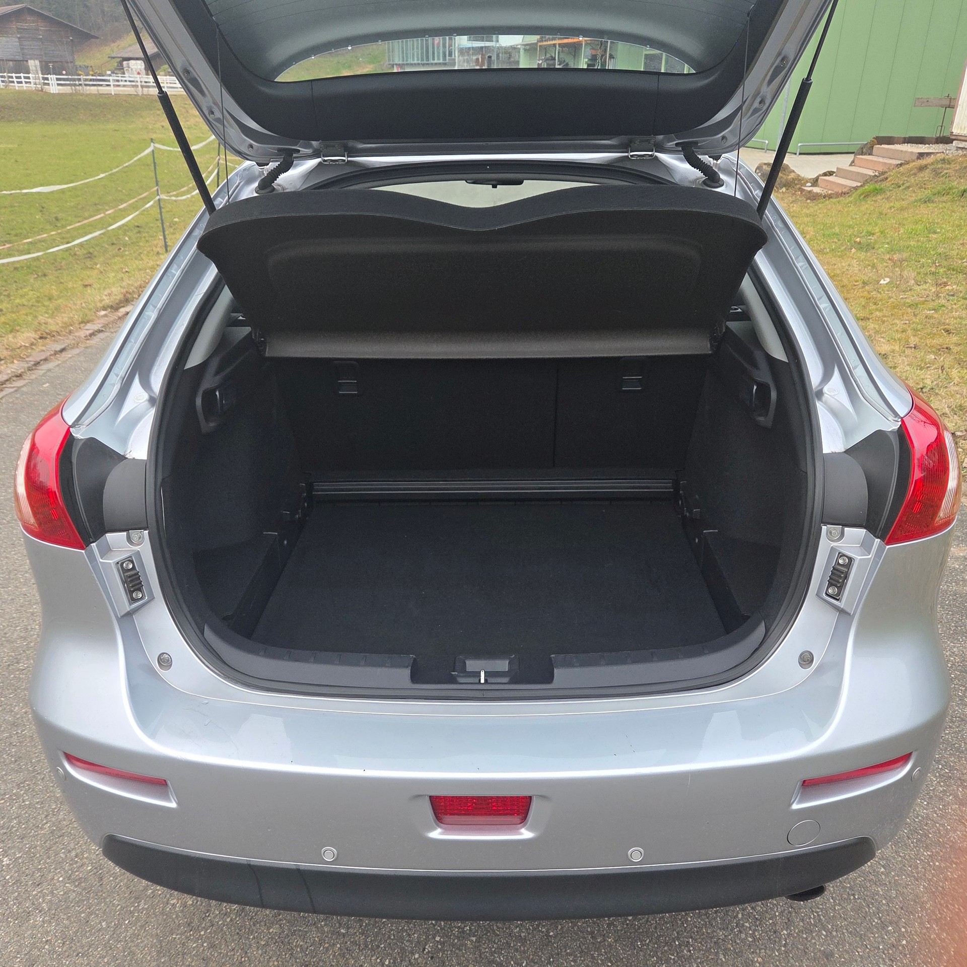 MITSUBISHI Lancer Sportback 1.8 Diamond CVT-image-6