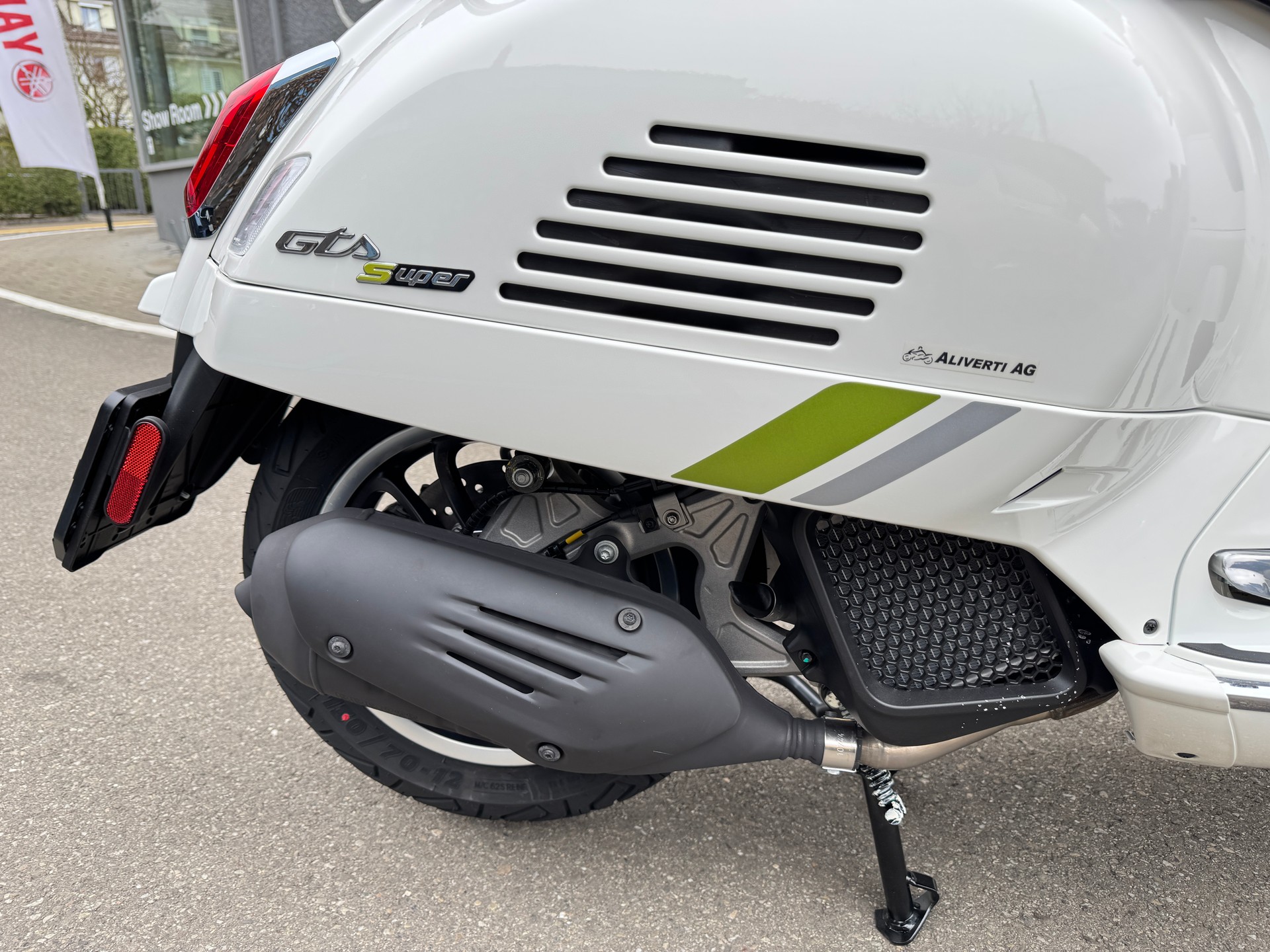 PIAGGIO Vespa GTS 125 Super Tech E5+-image-13