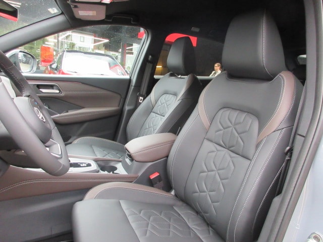 NISSAN Qashqai 1.5 VC-T Tekna-image-5