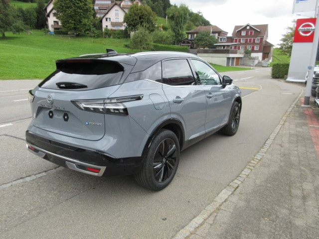 NISSAN Qashqai 1.5 VC-T Tekna-showroom-element-2