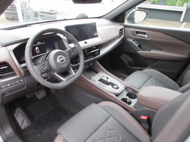 NISSAN Qashqai 1.5 VC-T Tekna-image-4