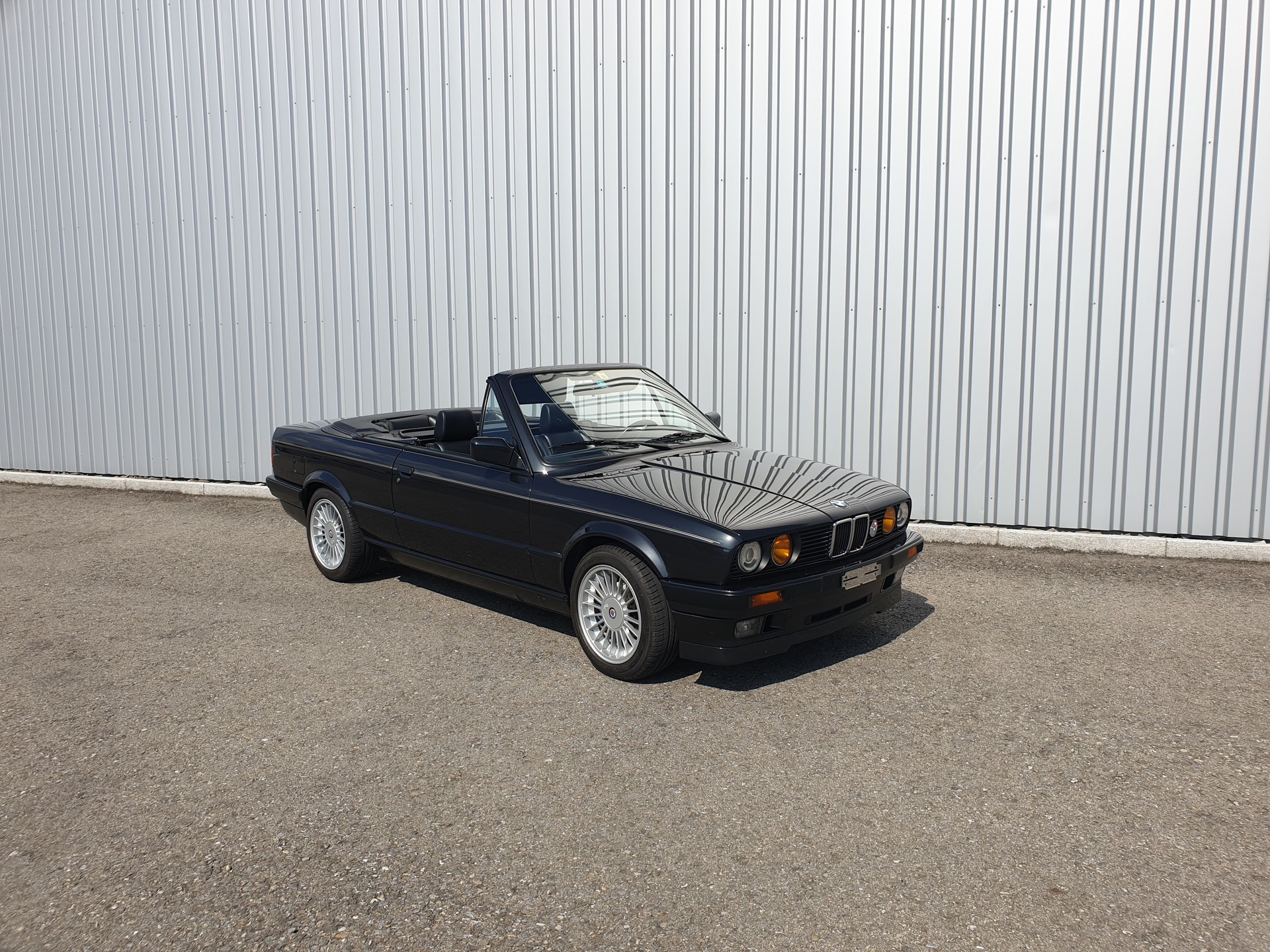 BMW 325i Cabrio