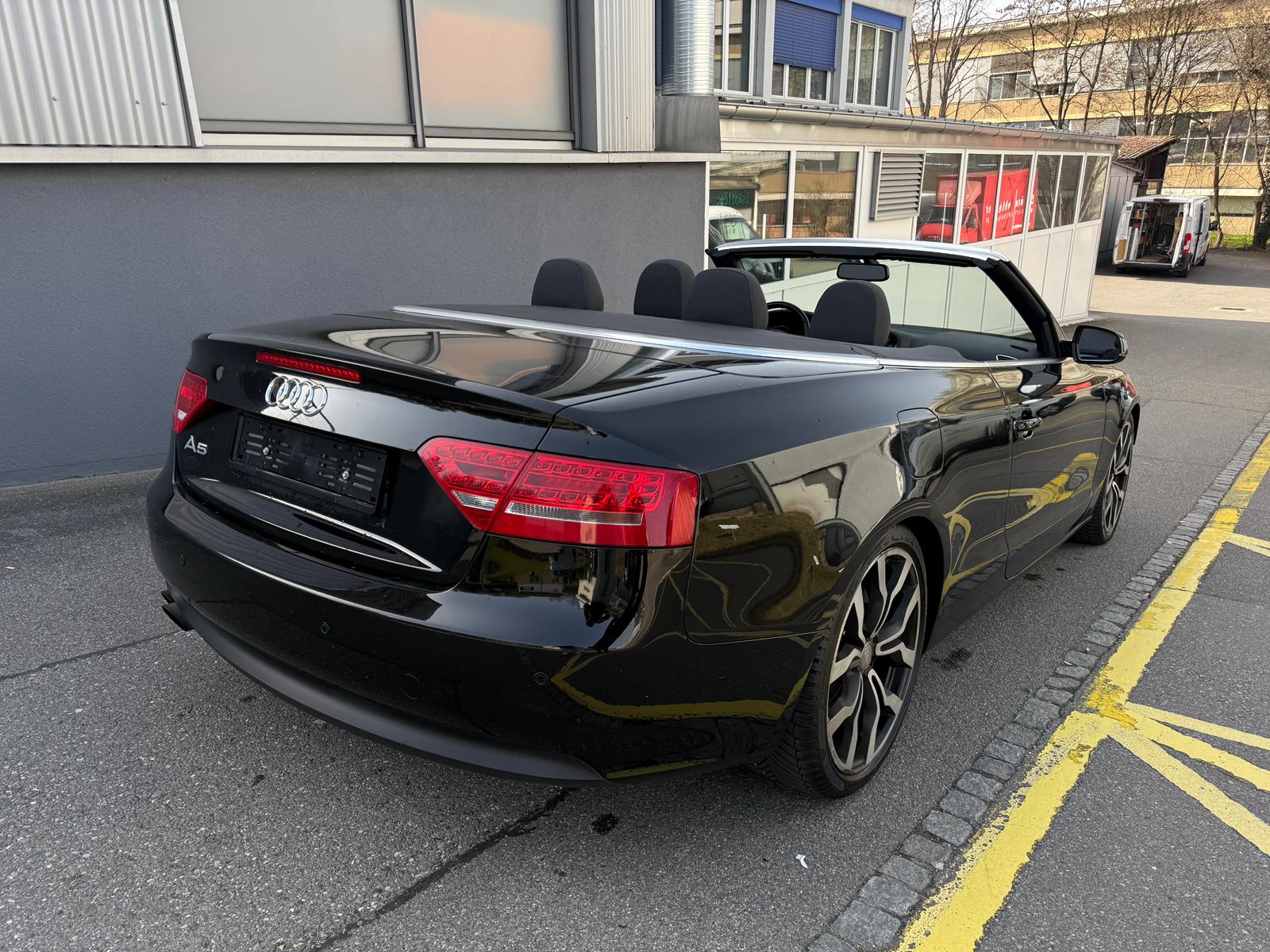 AUDI A5 Cabriolet 1.8 TFSI-image-5