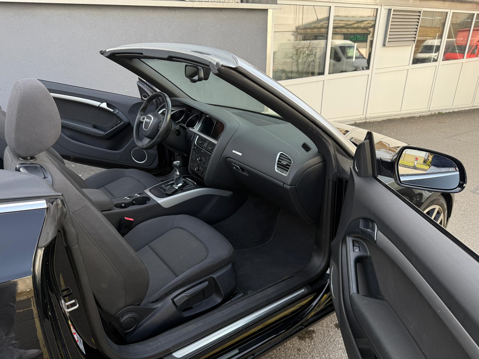 AUDI A5 Cabriolet 1.8 TFSI-image-8