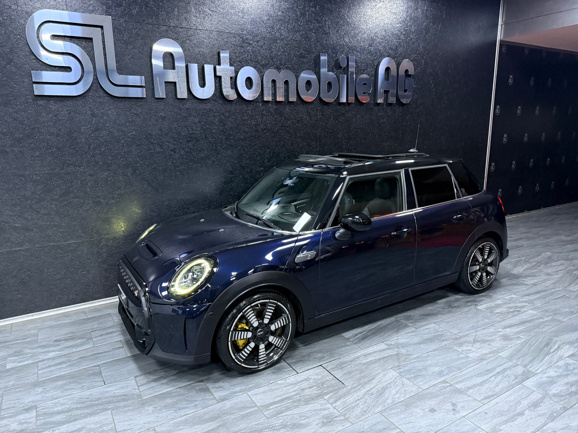 MINI Cooper S Trafalgar Edition Steptronic DKG / CH Fz aus 1 Hand / Leasing ab 199.--showroom-element-2