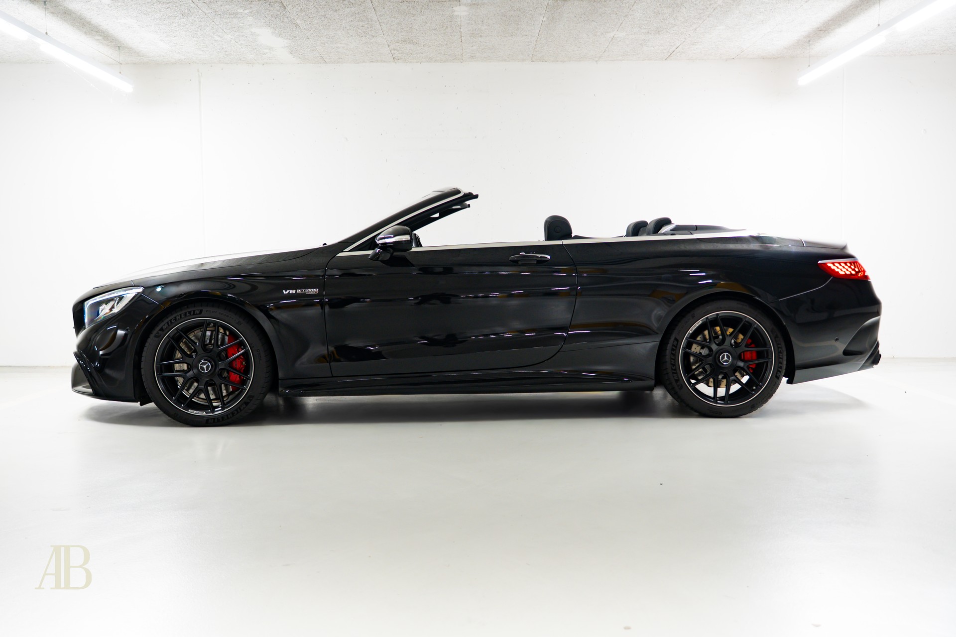 MERCEDES-BENZ S 63 V8 AMG 4matic+ Cabriolet - CH-Fahrzeug mit Werksgarantie-image-4