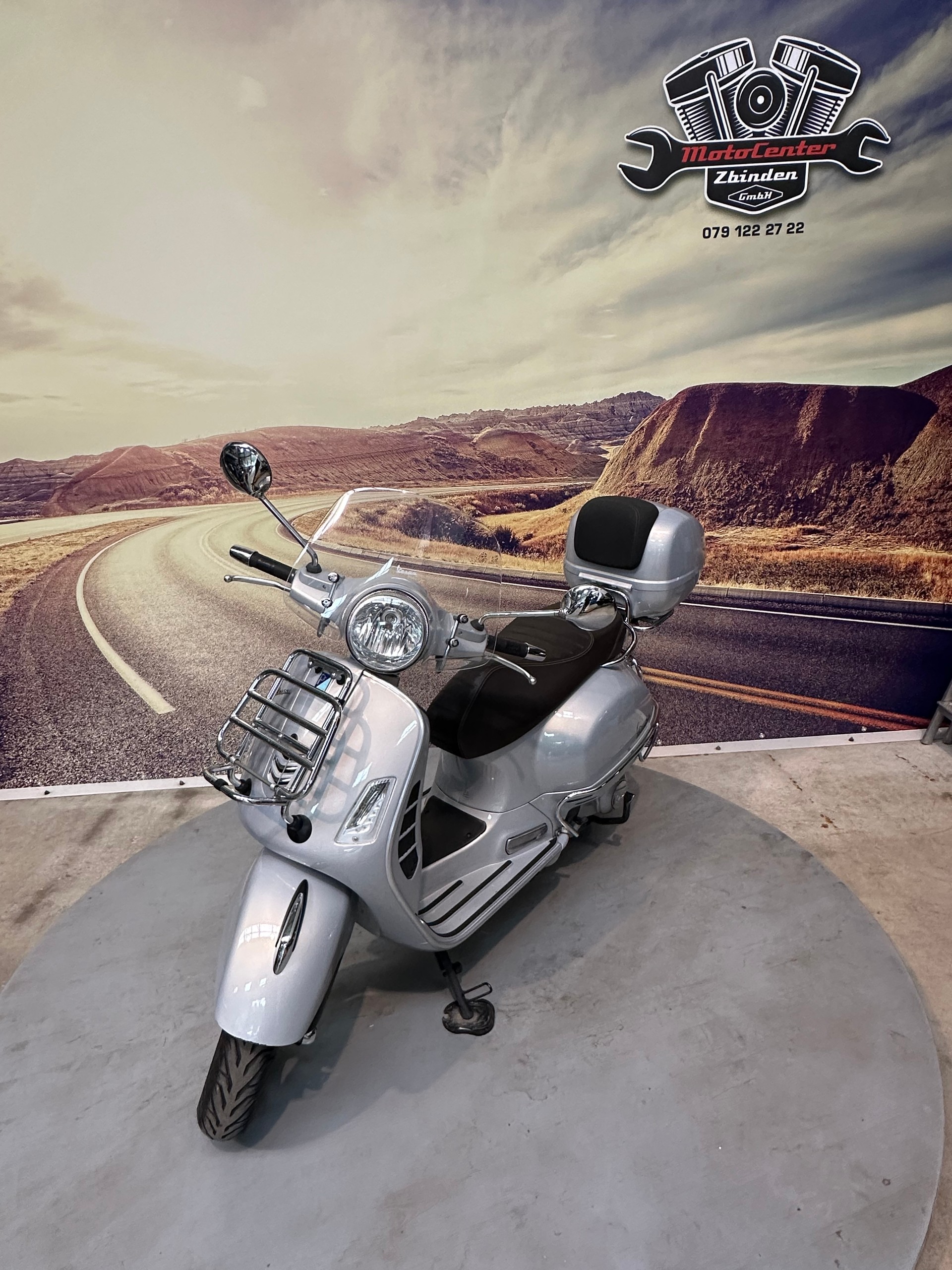 PIAGGIO Vespa GTS Super 300 i.e ABS-image-3