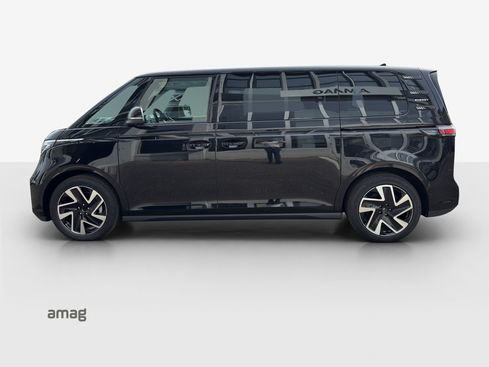 VW ID.Buzz LWB Pro-showroom-element-1