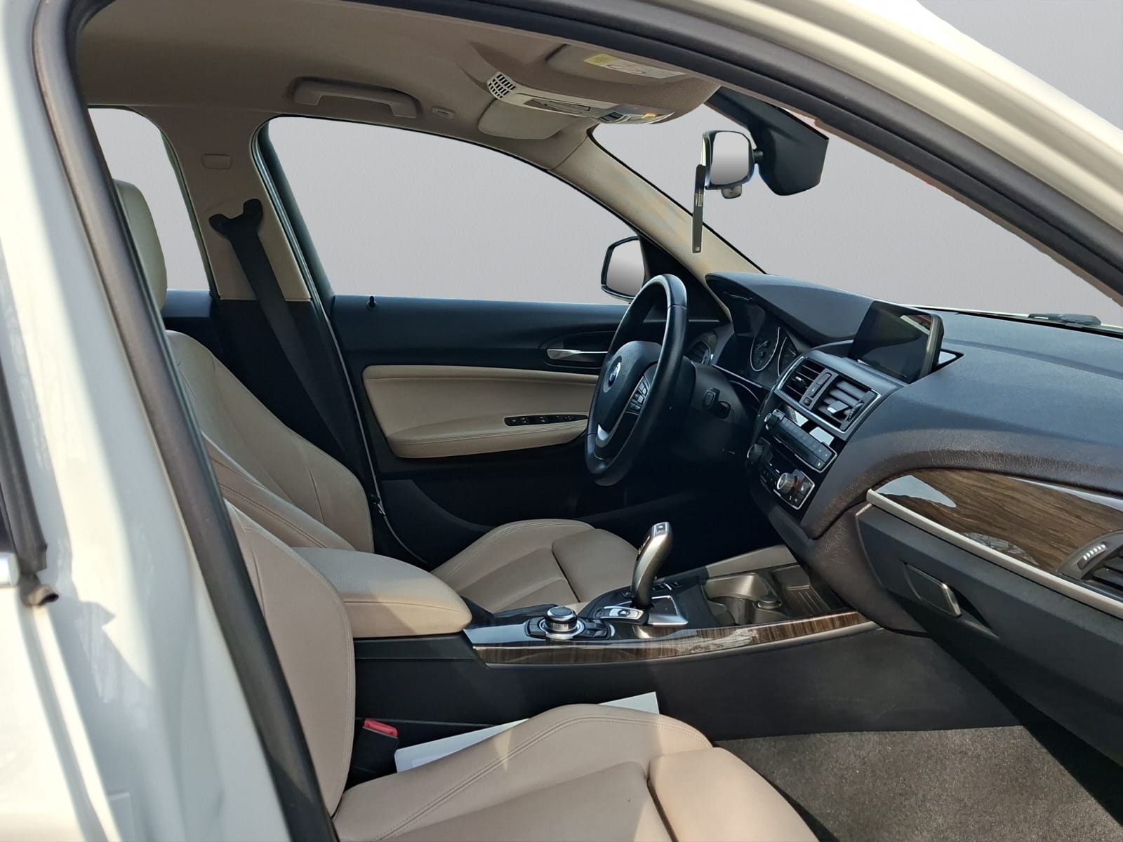 BMW 125i Urban Line Steptronic-image-10