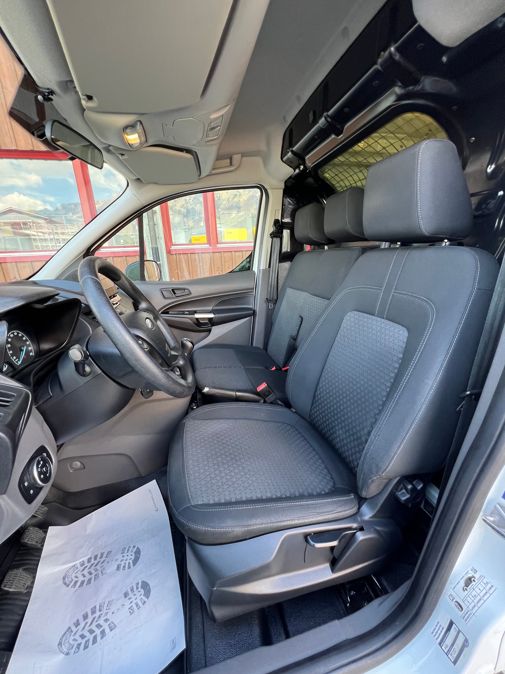 FORD Transit Connect Van T210 1.0 EcoBoost Trend (CHF 156.90/Monat)-image-9