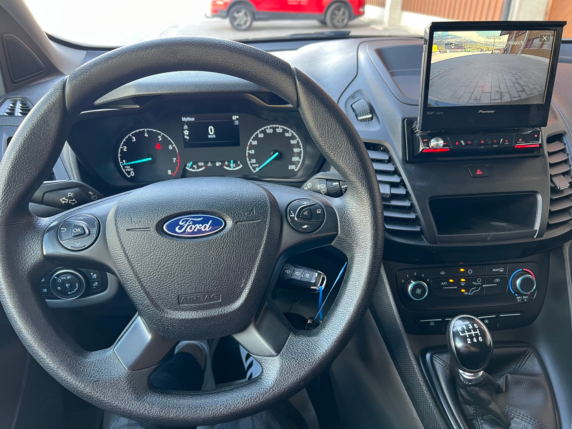 FORD Transit Connect Van T210 1.0 EcoBoost Trend (CHF 156.90/Monat)-image-13