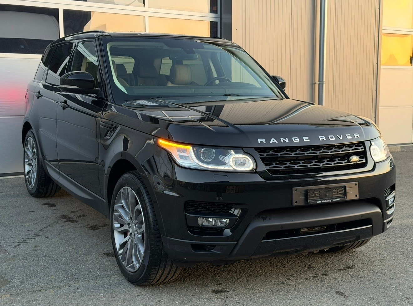 LAND ROVER Range Rover Sport 3.0 SDV6 HSE Dynamic Automatic-image-1