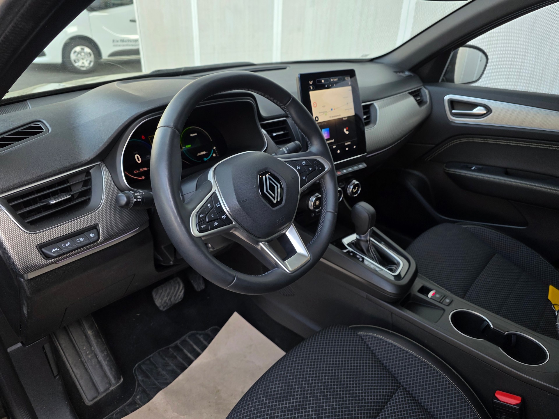 RENAULT Arkana 1.6 E-Tech Techno-image-6