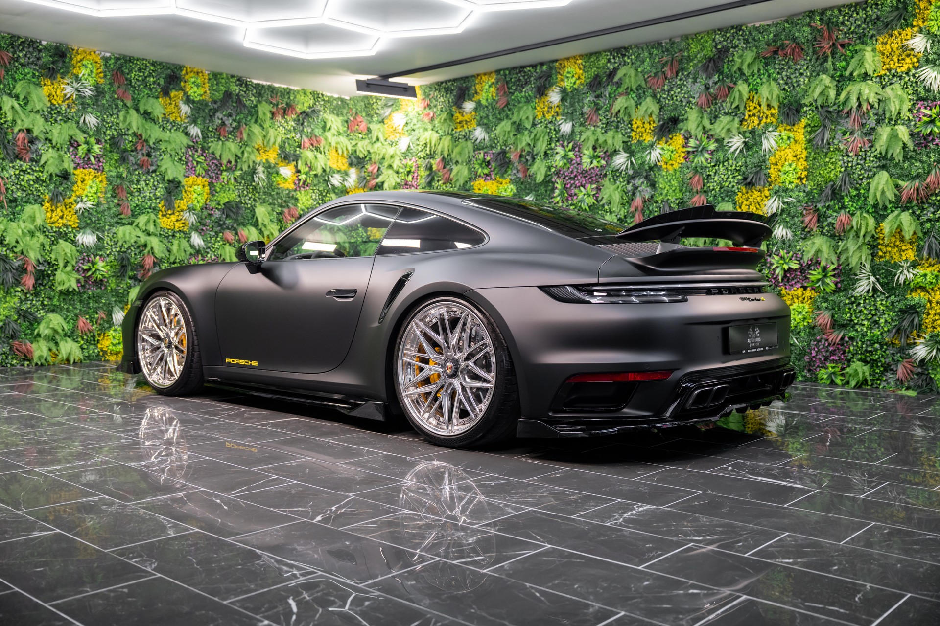 PORSCHE 911 Turbo S PDK-image-4