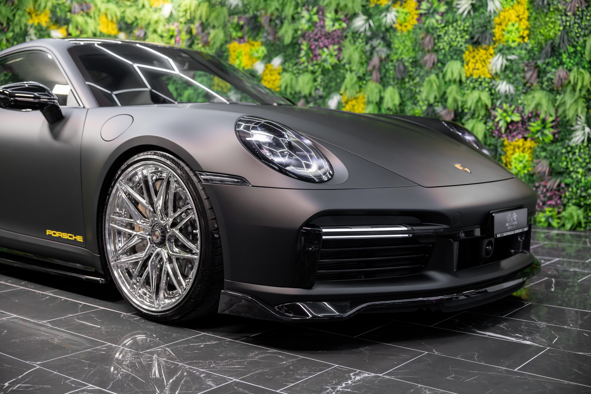 PORSCHE 911 Turbo S PDK-image-2