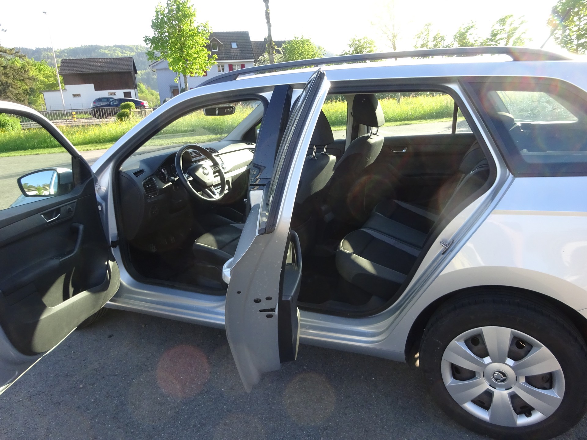 SKODA Fabia 1.2 TSI Ambition-image-7