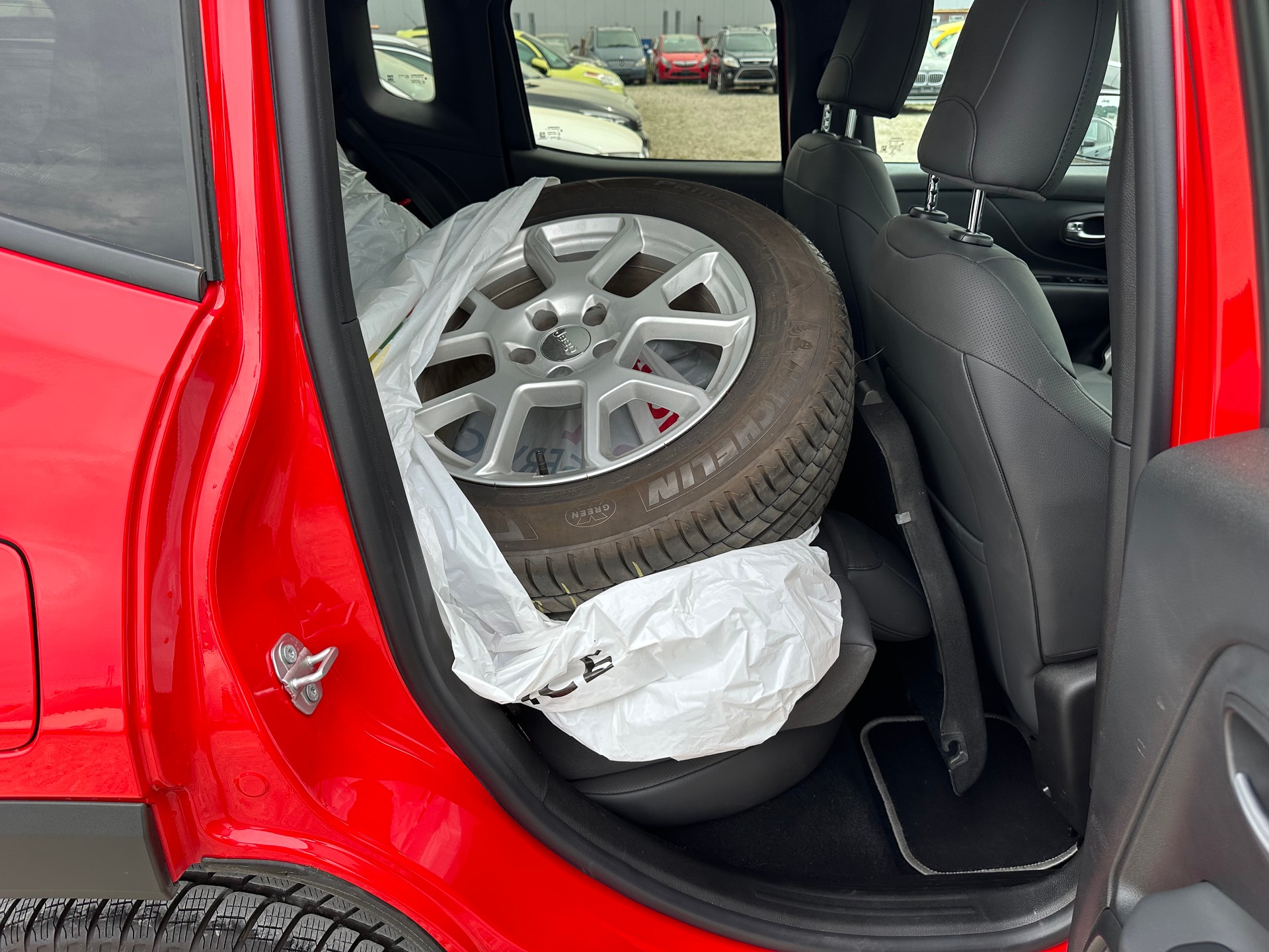 JEEP Renegade 1.3 GSE Turbo Limited-image-12
