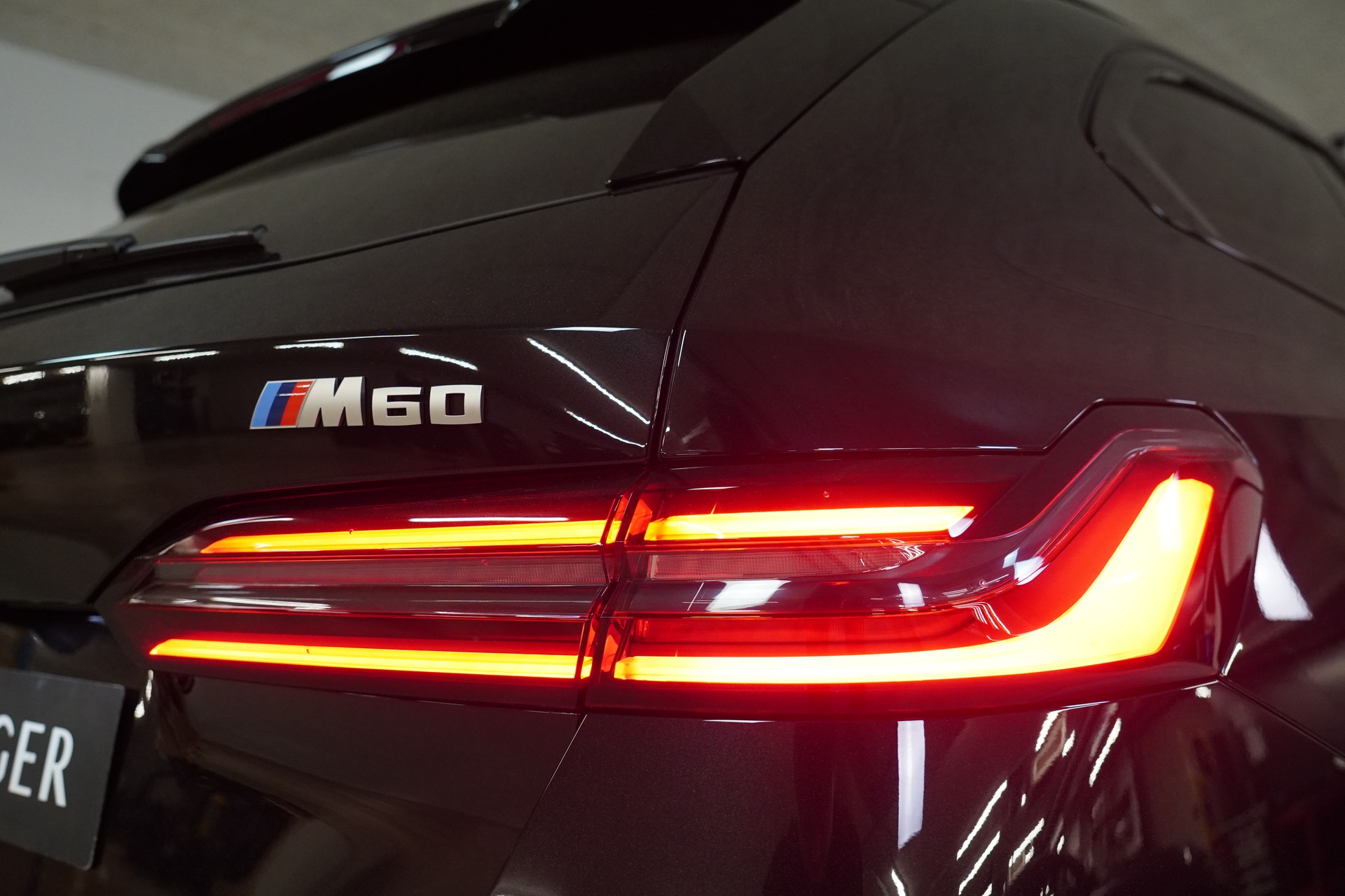 BMW i5 M60 Touring M Sport Pro-image-15