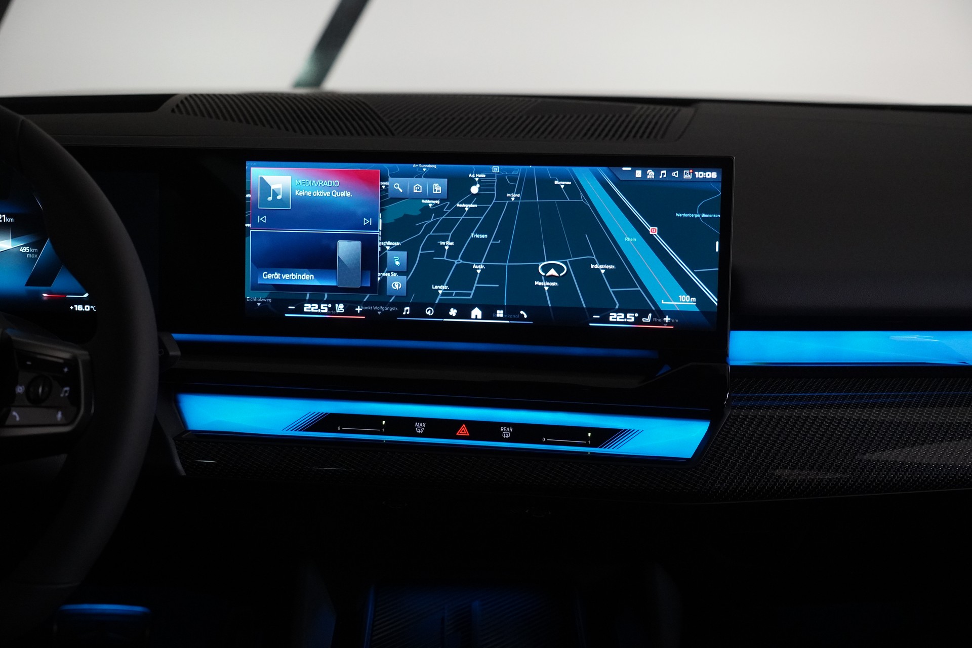 BMW i5 M60 Touring M Sport Pro-image-18