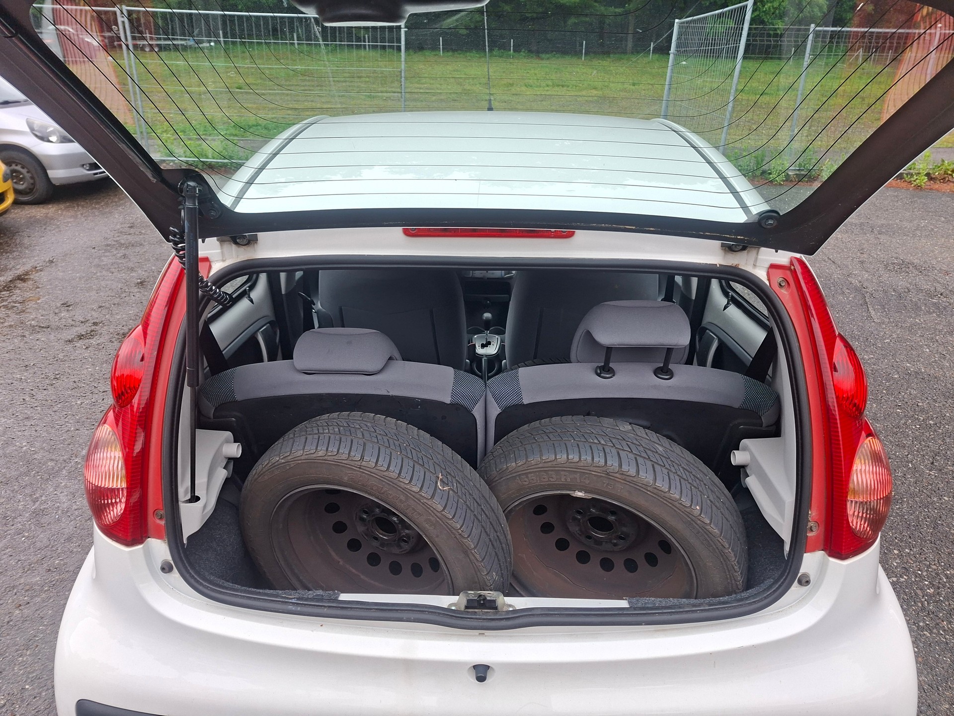 PEUGEOT 107 1.0 City Move 2-Tronic-image-8