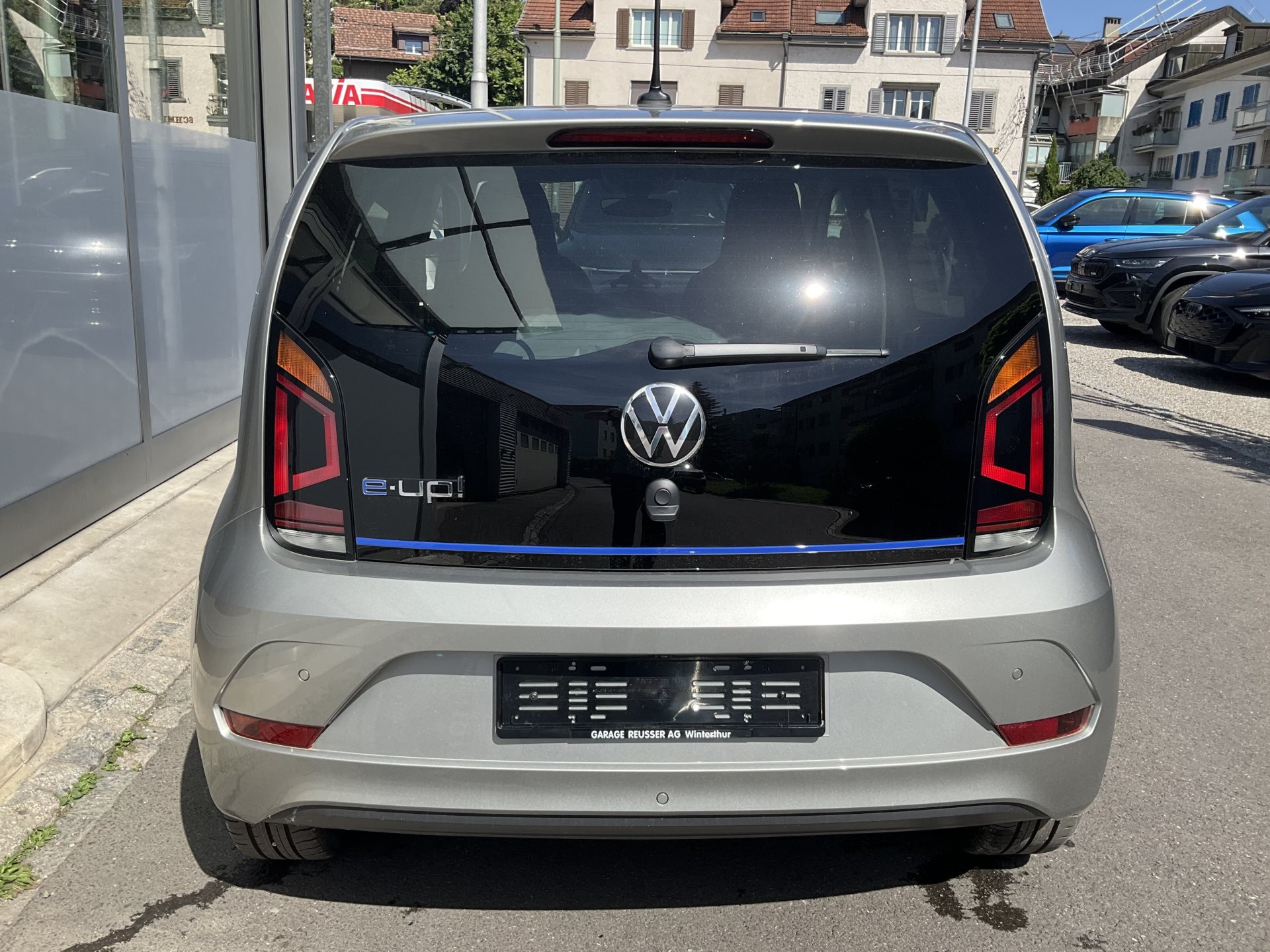 VW e-up! *** EDITION & INKL. WINTERRÄDER ***-image-4