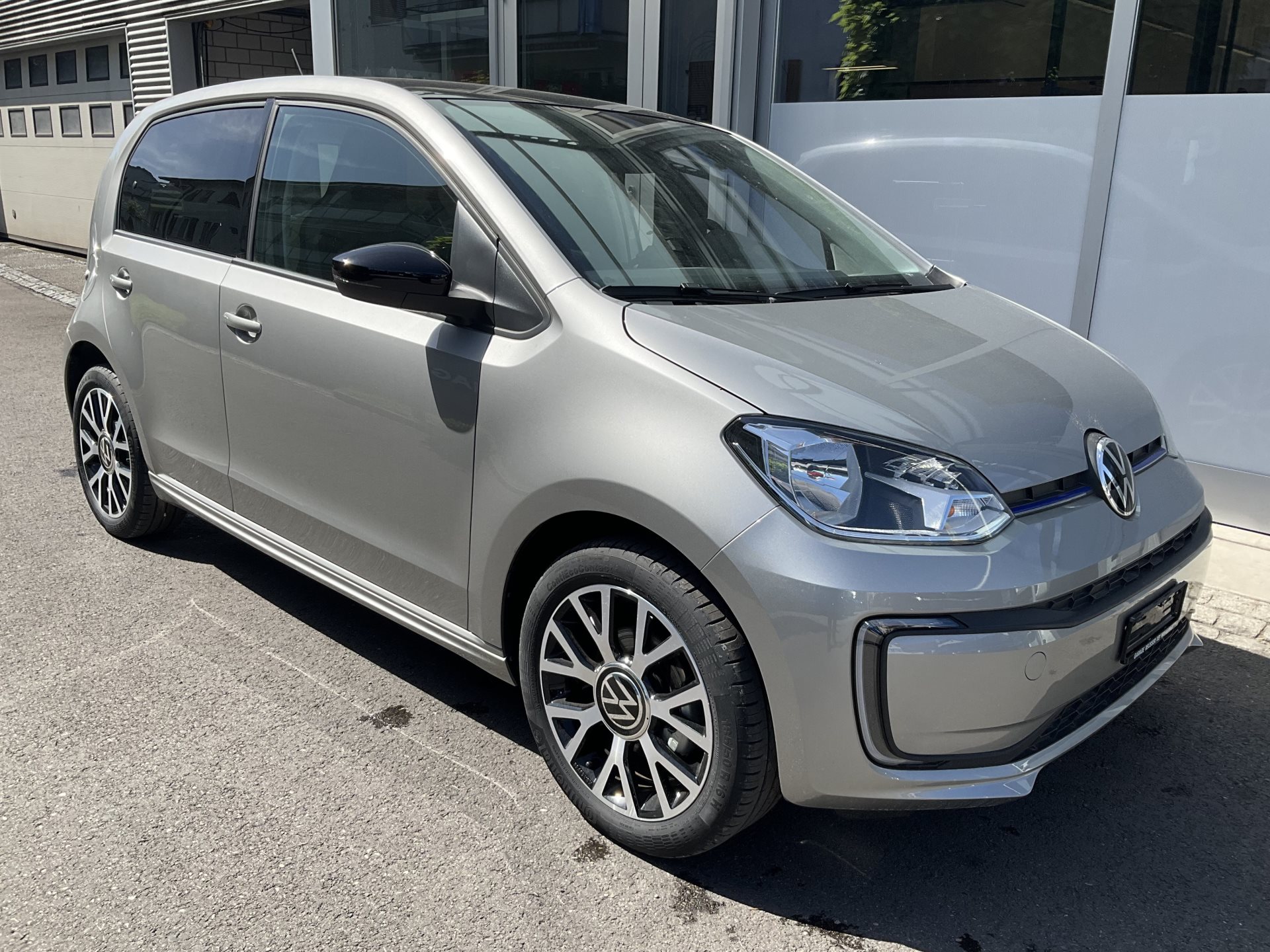 VW e-up! *** EDITION & INKL. WINTERRÄDER ***-showroom-element-2