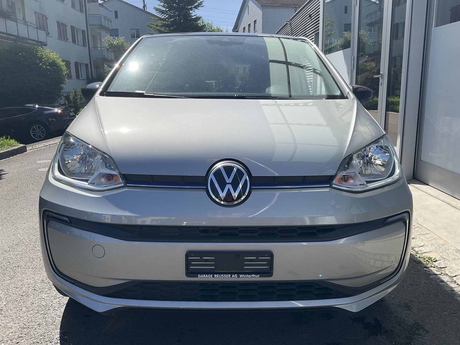 VW e-up! *** EDITION & INKL. WINTERRÄDER ***-showroom-element-1