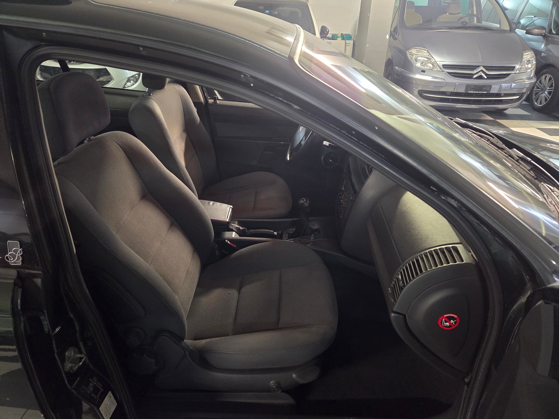 OPEL Omega 2.2i 16V Comfort-image-12