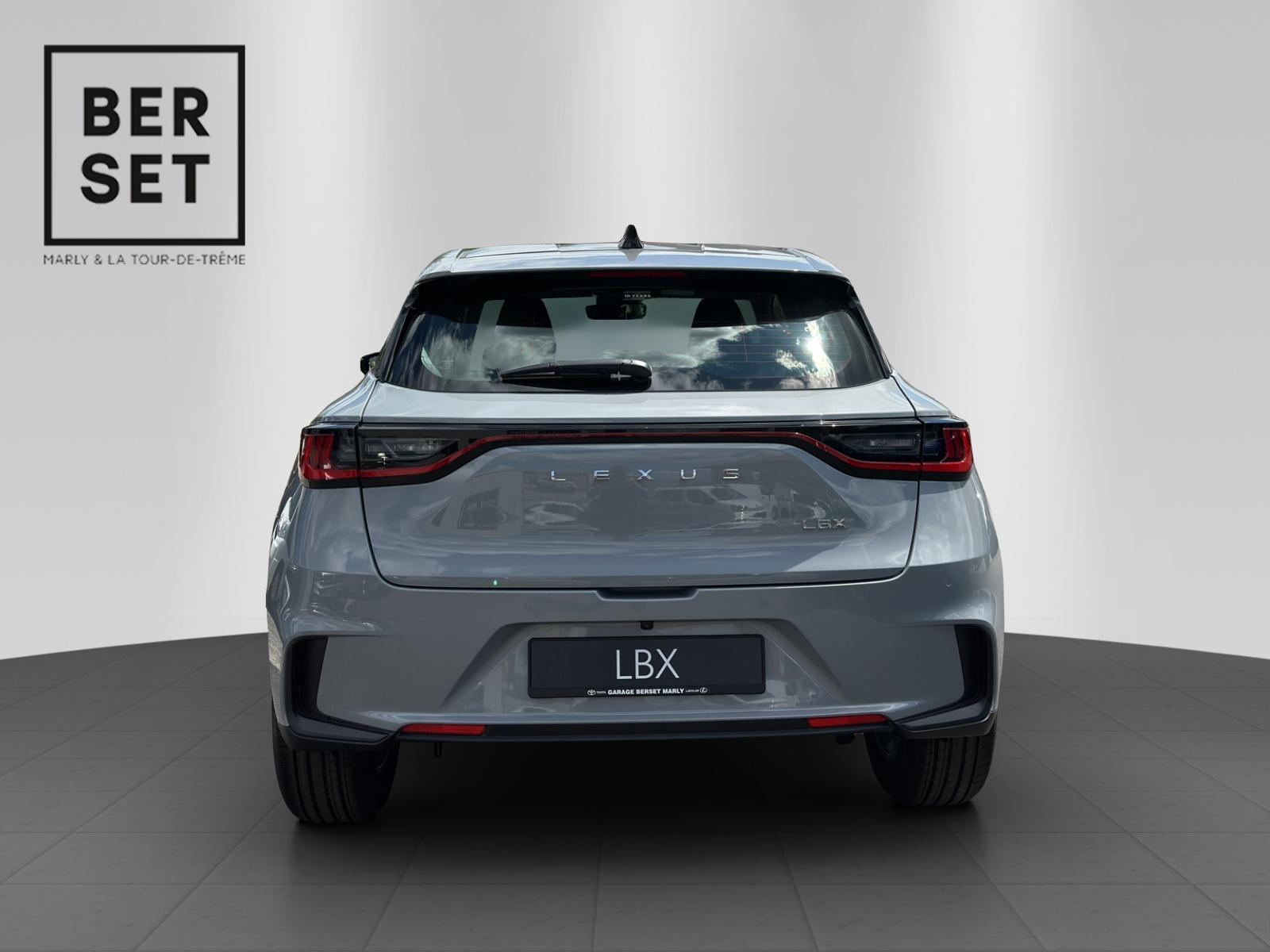 LEXUS LBX 1.5 Hybrid Impression-image-4