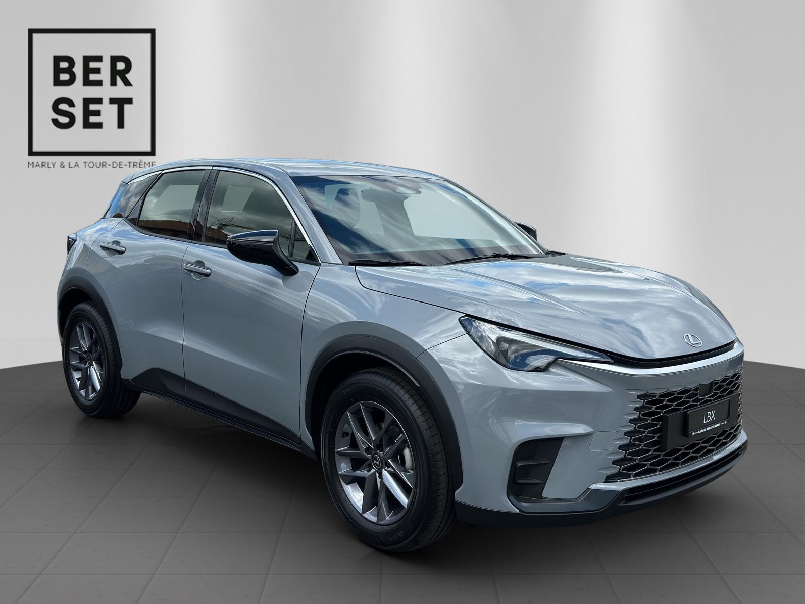 LEXUS LBX 1.5 Hybrid Impression-showroom-element-1