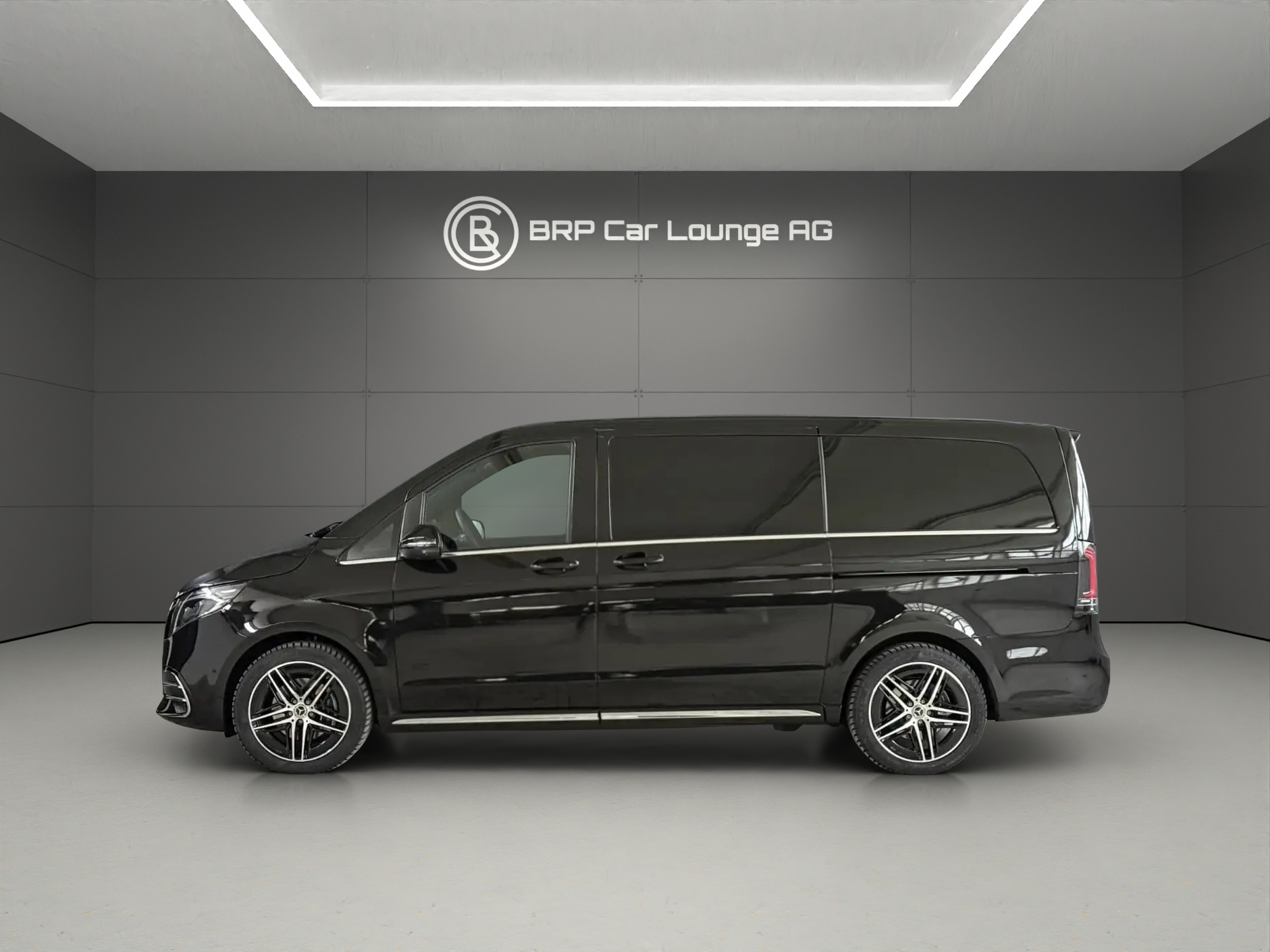 MERCEDES-BENZ V 300 d lang 4Matic AMG line * Exklusiv Vollausstattung *-showroom-element-1