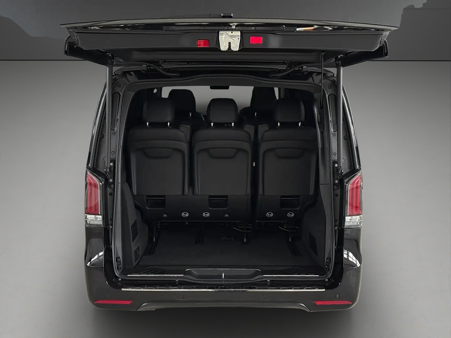 MERCEDES-BENZ V 300 d lang 4Matic AMG line * Exklusiv Vollausstattung *-showroom-element-3