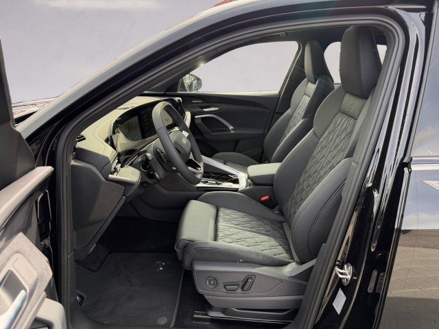 AUDI SQ5 TFSI quattro S-tronic-image-9