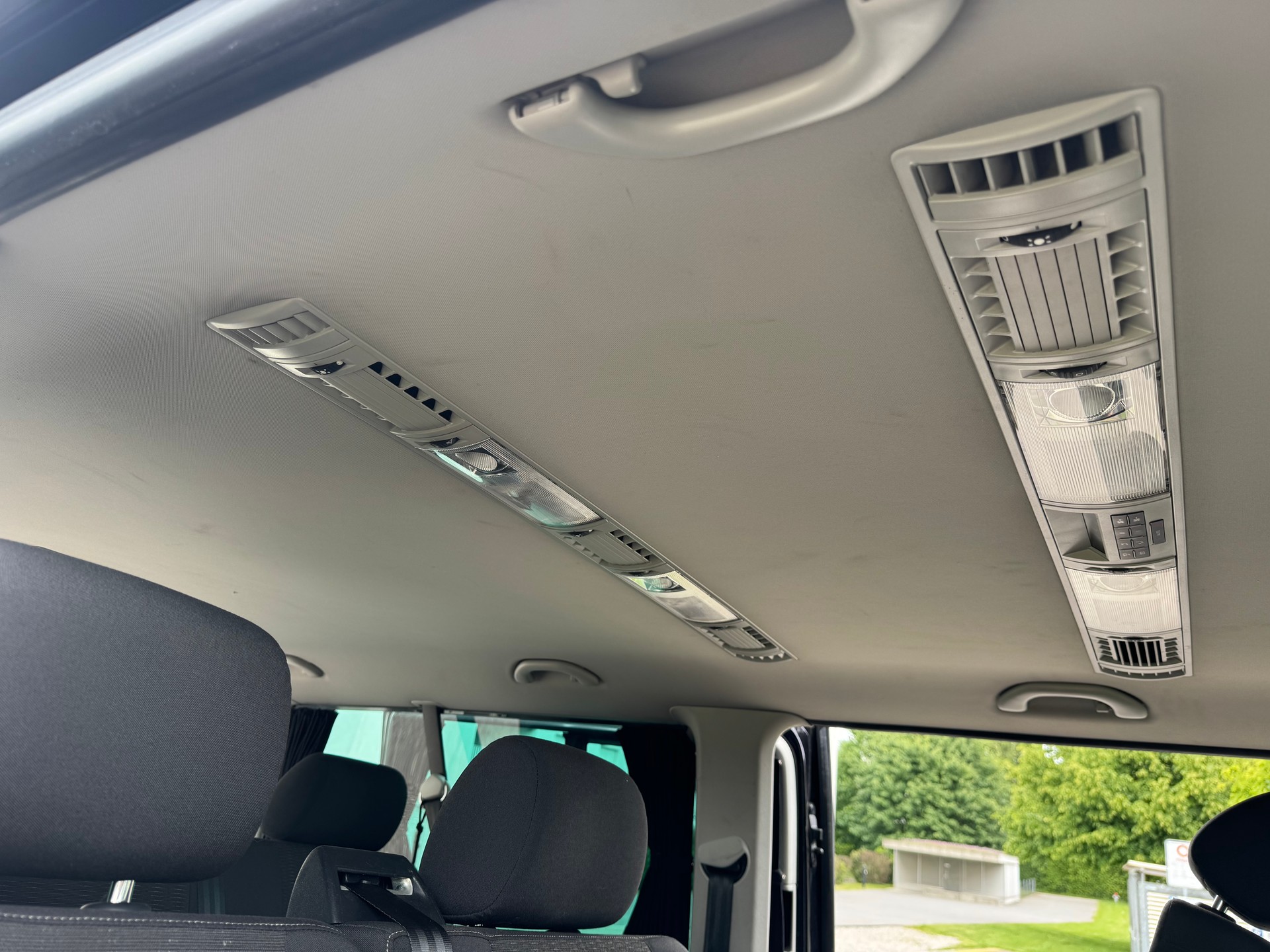 VW VW T6 2.0 TDI 4MOTION DSG (9) PLÄTZE-image-9