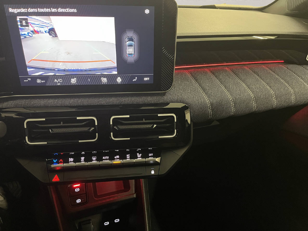 RENAULT R5 E-Tech Comfort Range techno-image-11