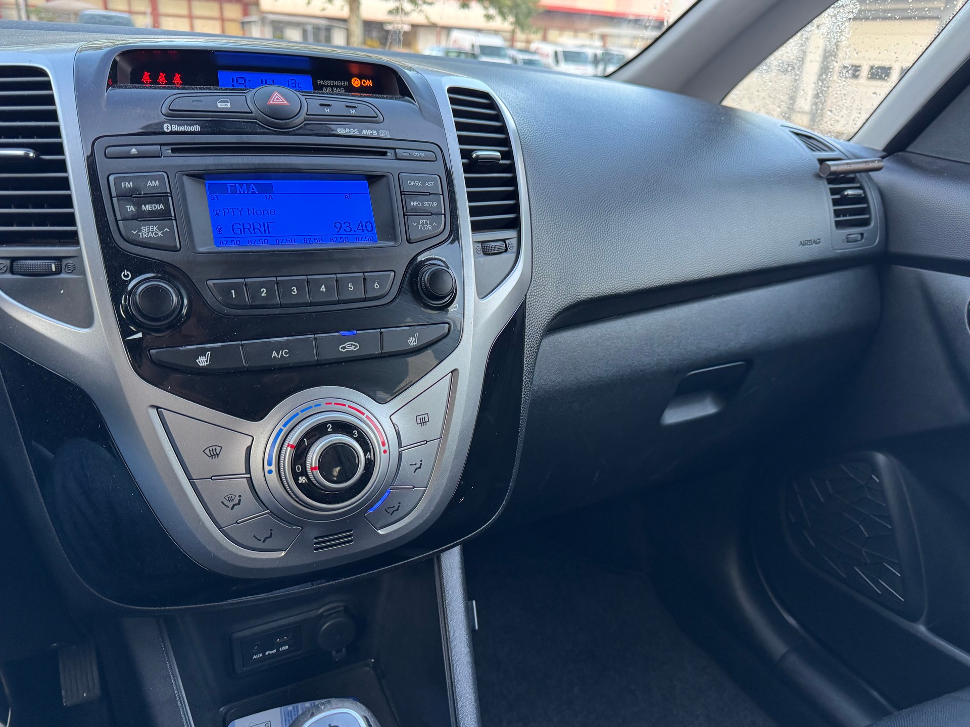 HYUNDAI iX20 1.6 Style-image-10