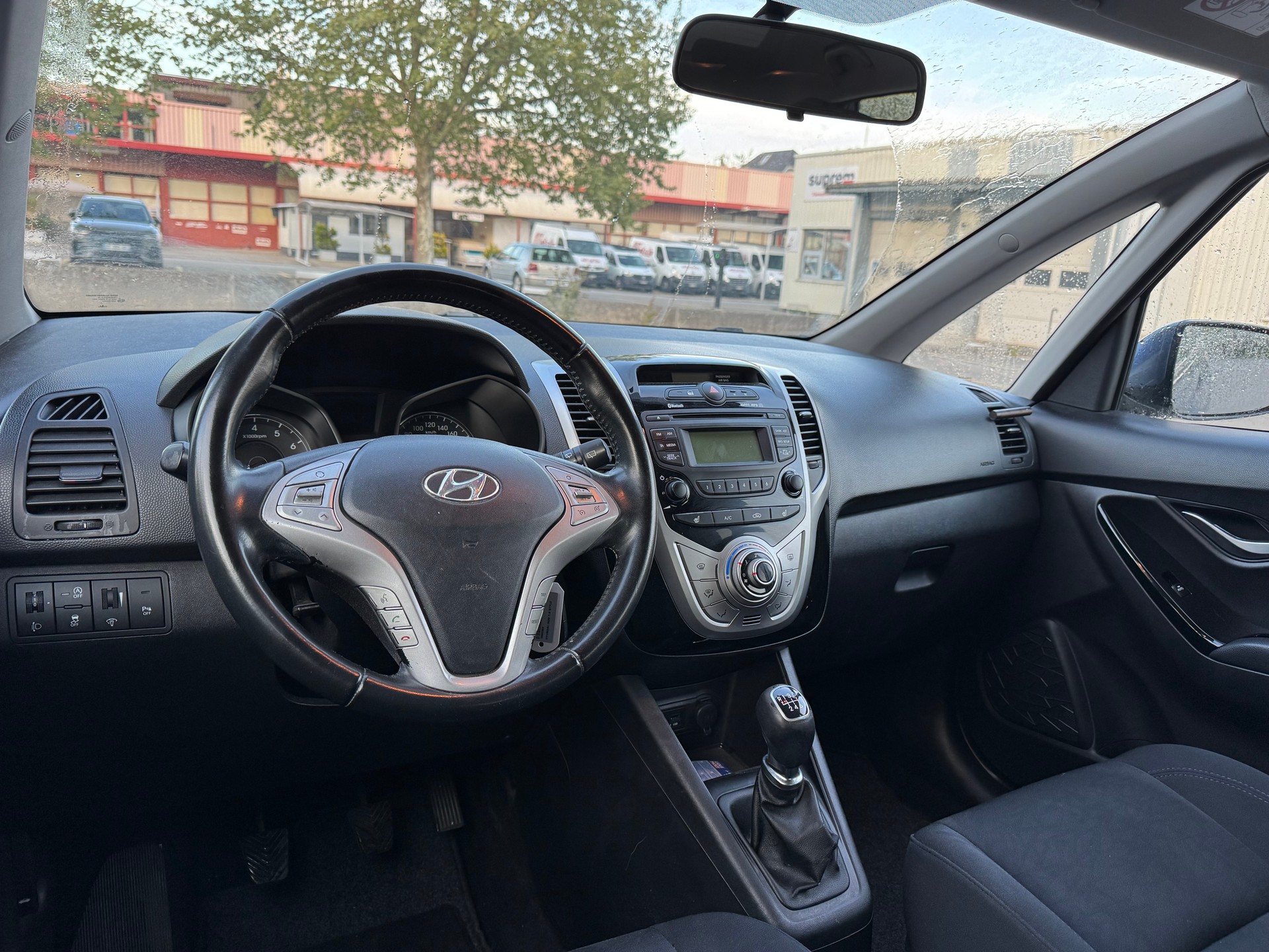 HYUNDAI iX20 1.6 Style-image-9