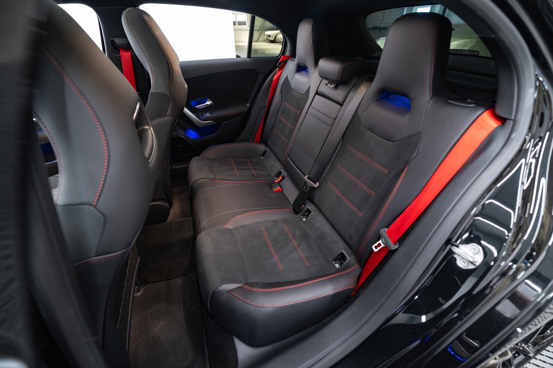 MERCEDES-BENZ A 35 AMG 4Matic Speedshift (CH)-image-7