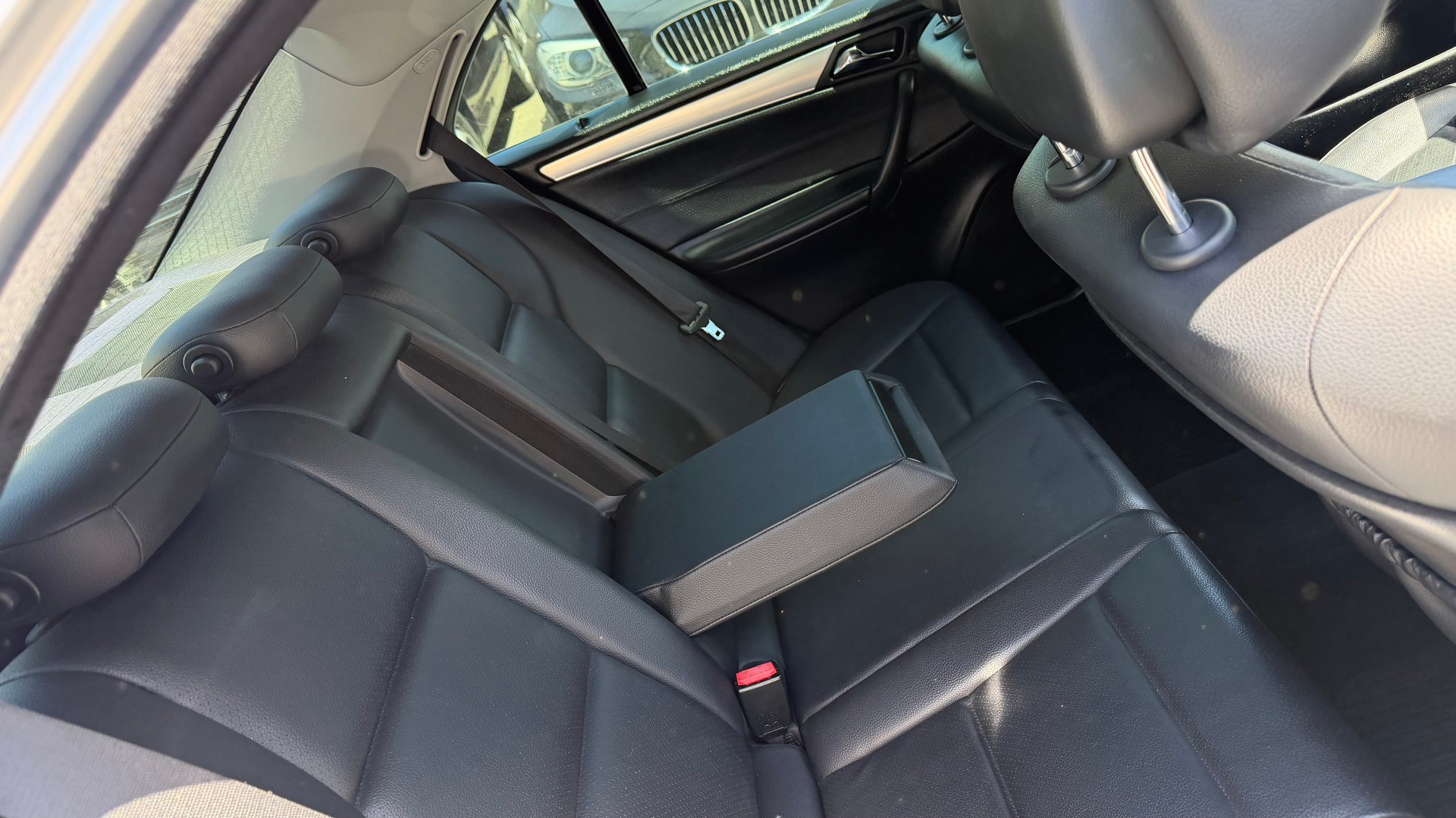 MERCEDES-BENZ C 220 CDI Avantgarde Sport Edition-image-10