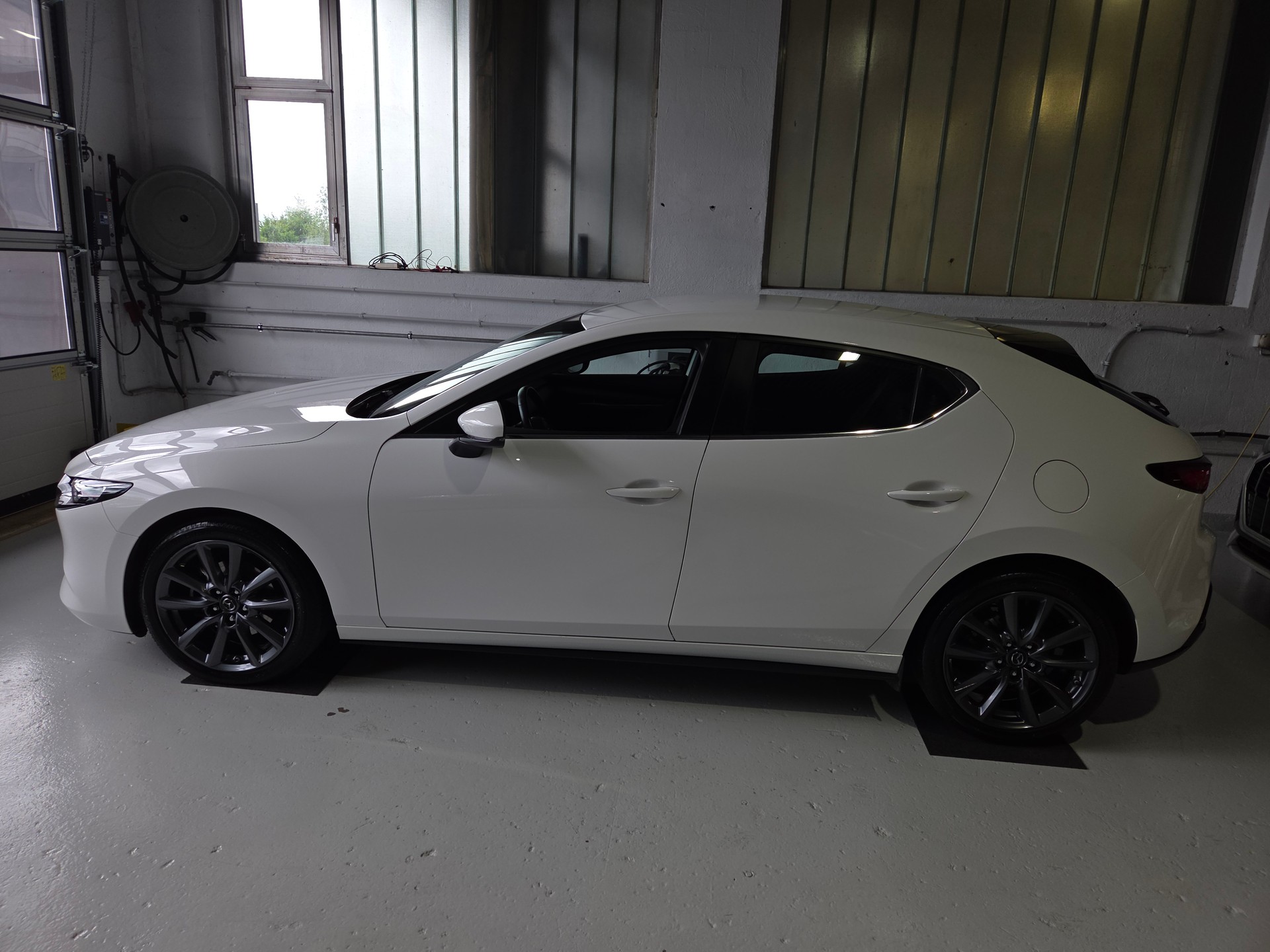 MAZDA 3 Hatchback SKYACTIV-G M Hybrid 150 Ambition Automat-image-3