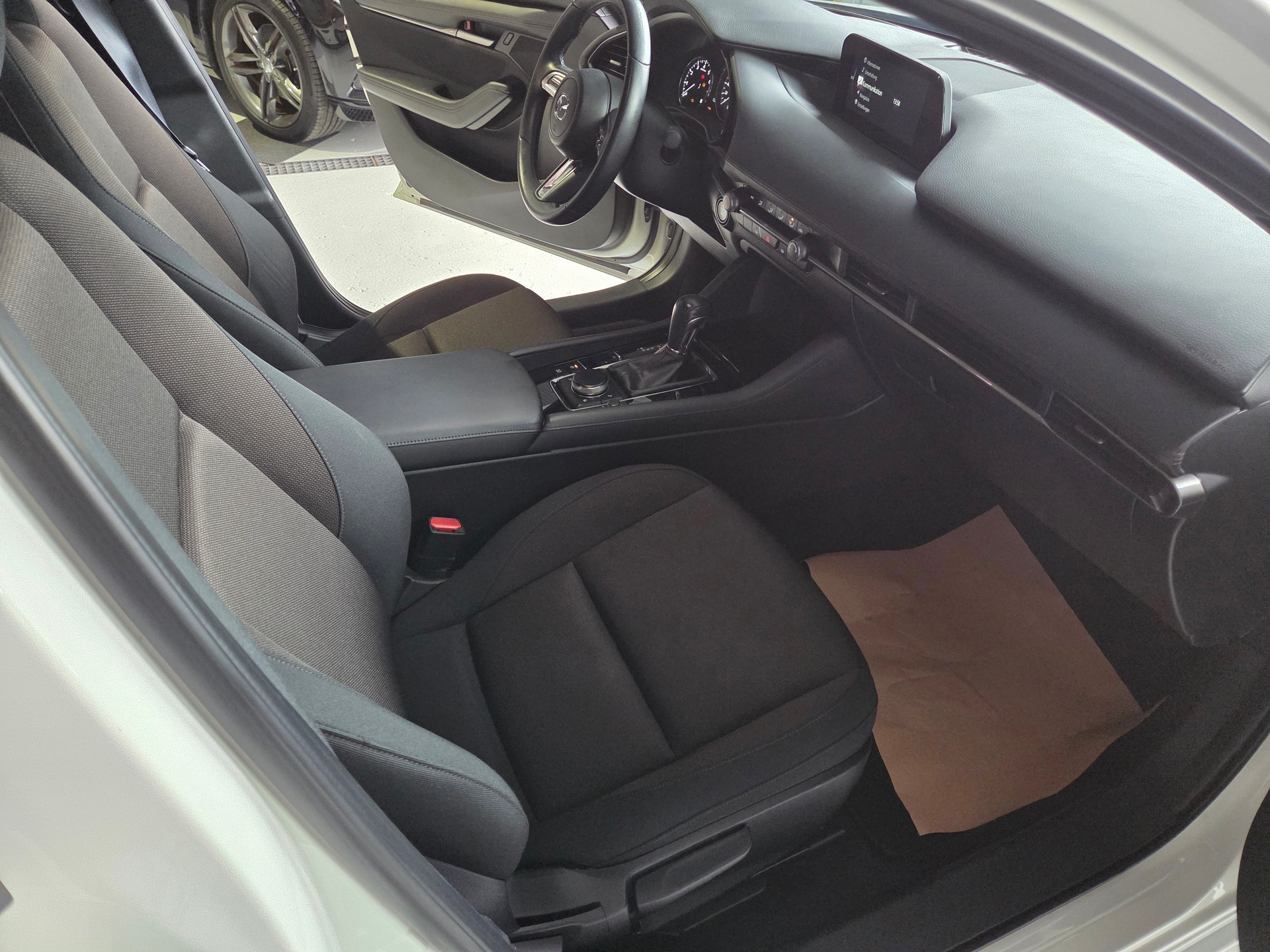 MAZDA 3 Hatchback SKYACTIV-G M Hybrid 150 Ambition Automat-image-8