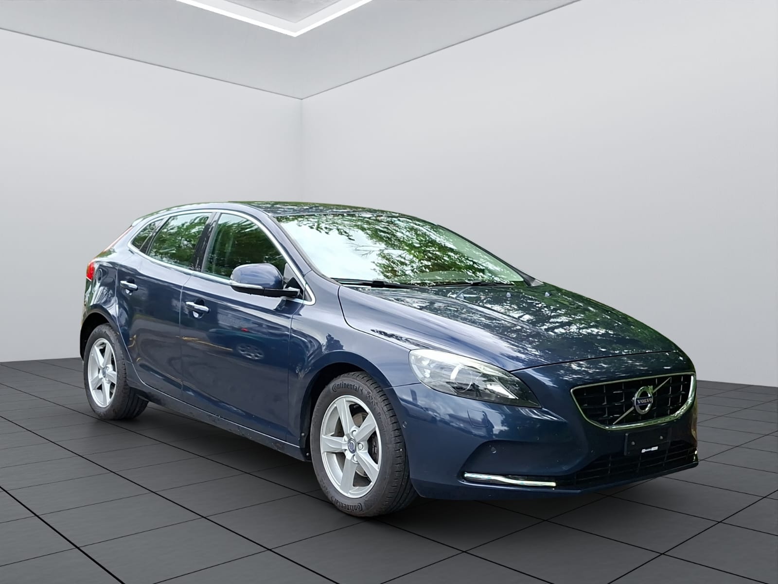 VOLVO V40 D2-showroom-element-2