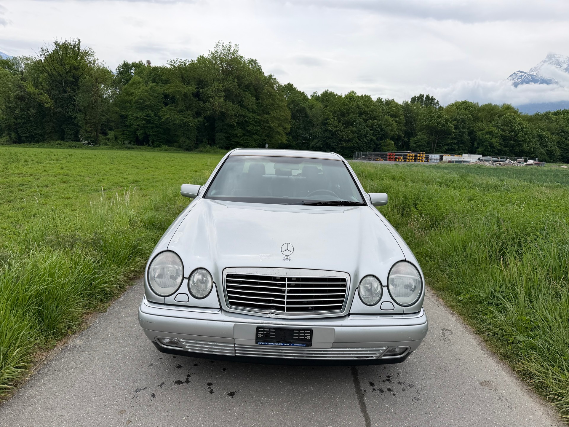 MERCEDES-BENZ E 320 Avantgarde Automatic-image-1