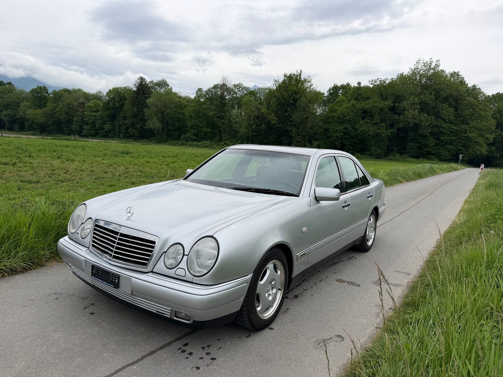 MERCEDES-BENZ E 320 Avantgarde Automatic