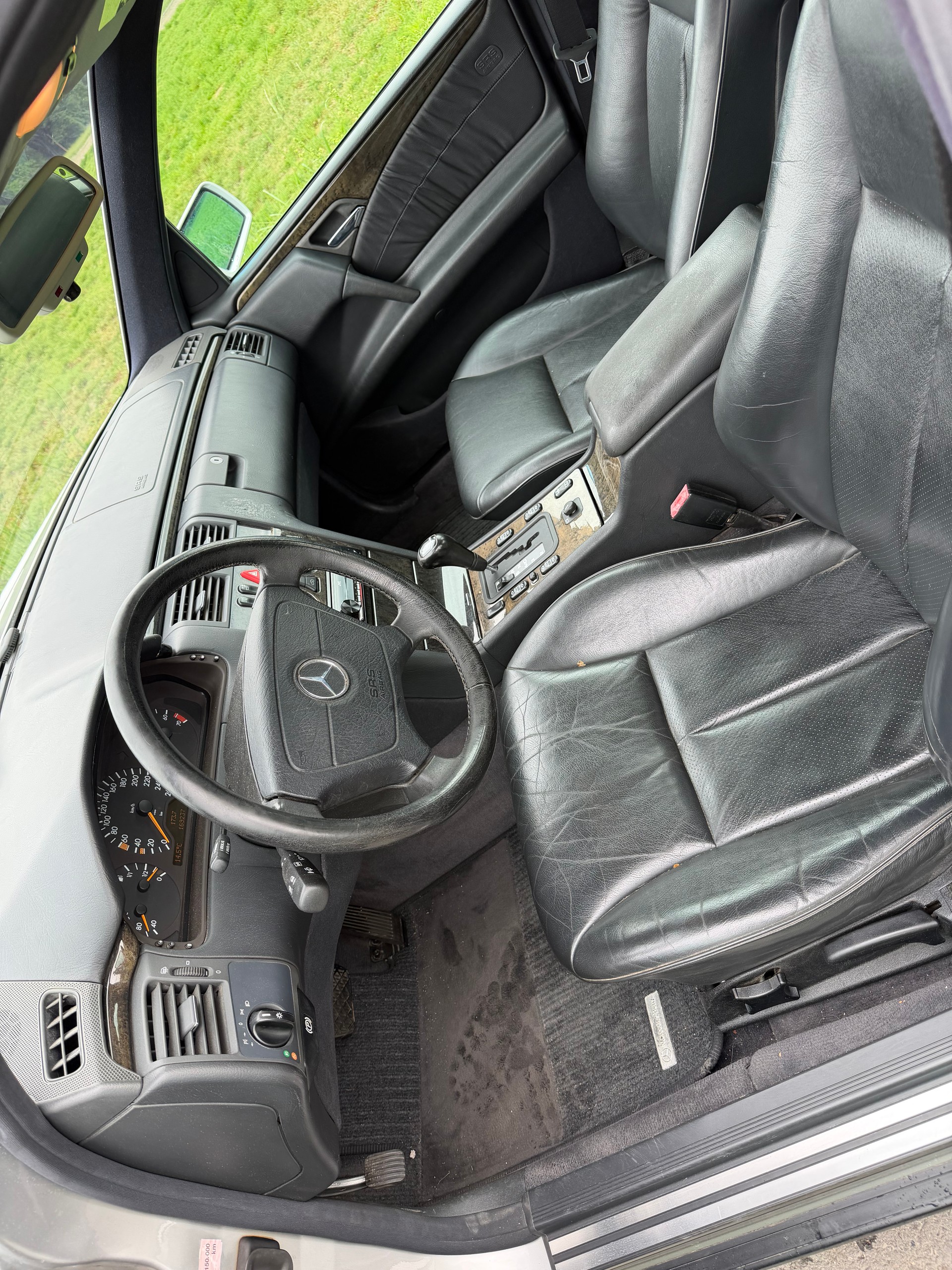 MERCEDES-BENZ E 320 Avantgarde Automatic-image-7