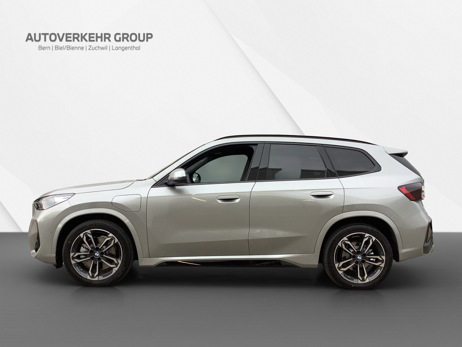 BMW X1 xDrive 30e M Sport-showroom-element-1