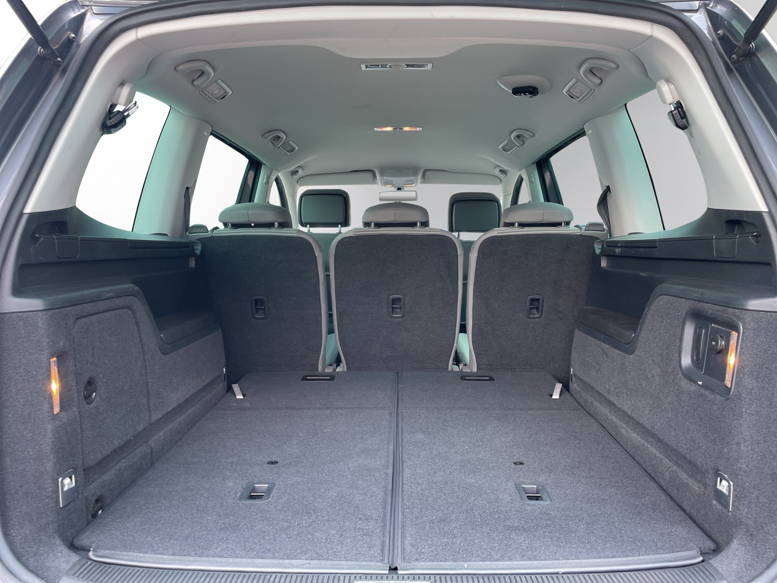 SEAT Alhambra 1.4 TSI Style Eco DSG-image-13