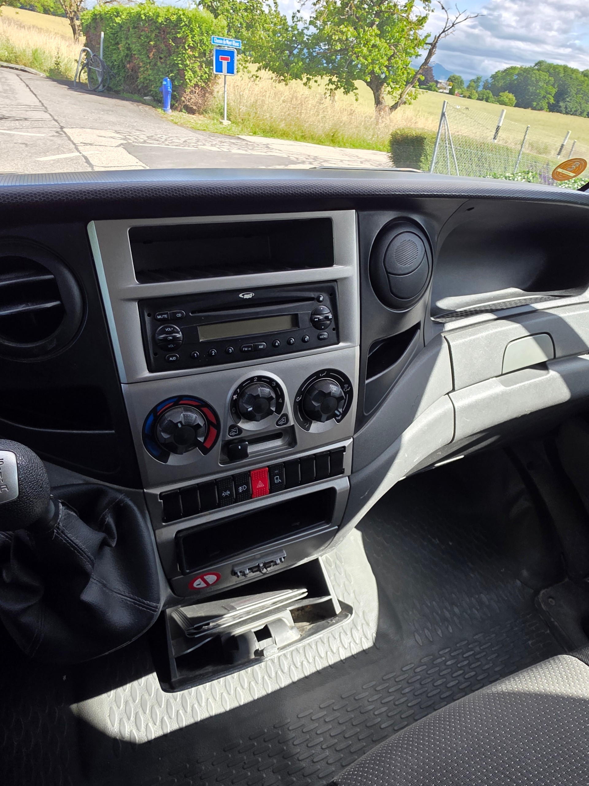 IVECO 35 C 13-image-7