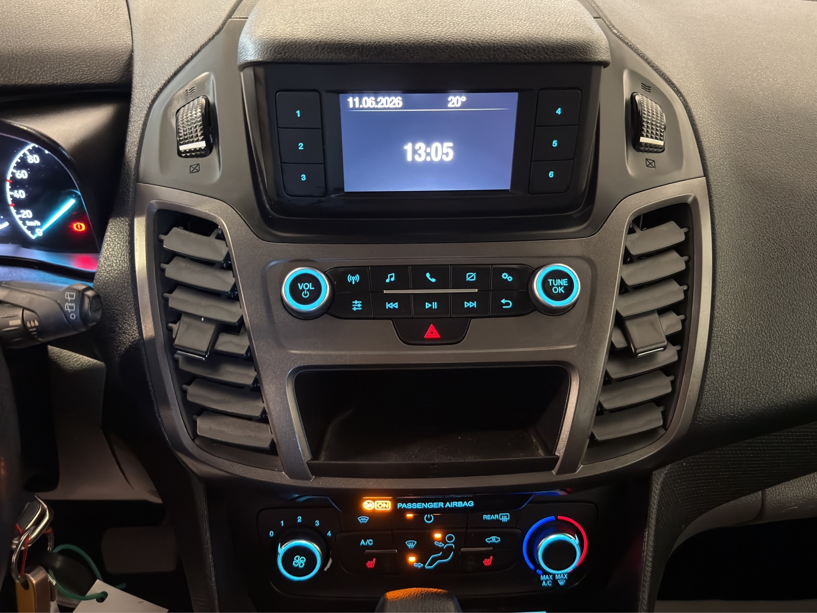 FORD Tourneo Connect 1.5 EcoBlue Trend Automat-image-8