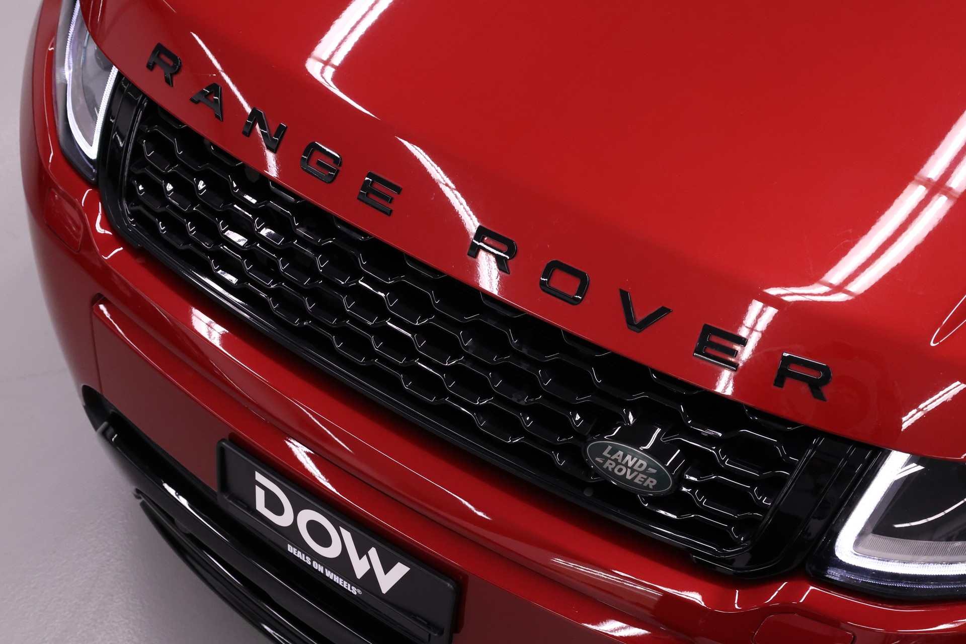 LAND ROVER Range Rover Evoque 2.0 TD4 HSE Dynamic-image-6